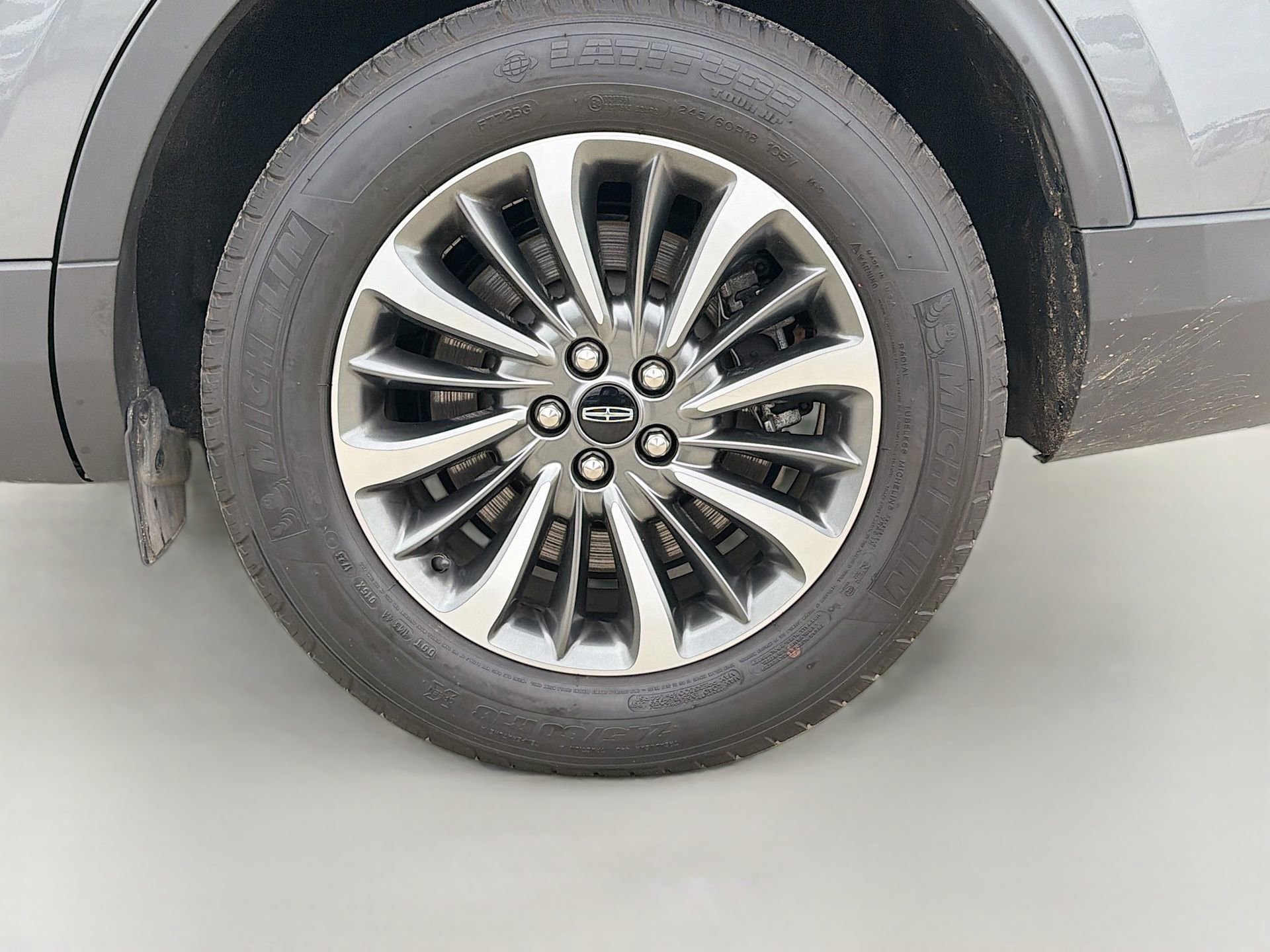 Used 2023 Lincoln Nautilus AWD w/ Premium Package image 35