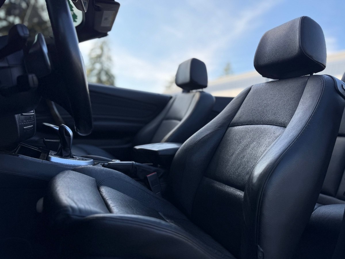 Used 2012 BMW 135i Convertible RWD image 13