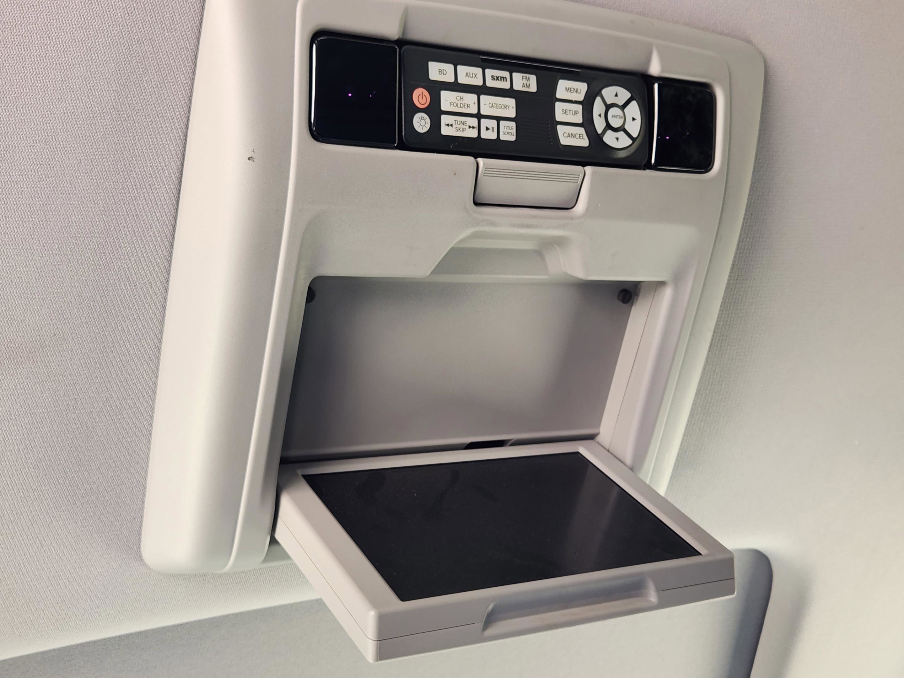 Used 2016 Honda Pilot Touring image 30