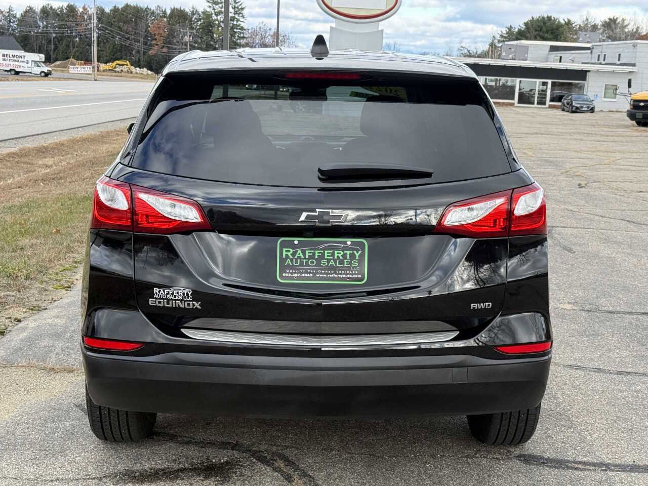 Used 2021 Chevrolet Equinox LS w/ LPO, Chrome Package image 5