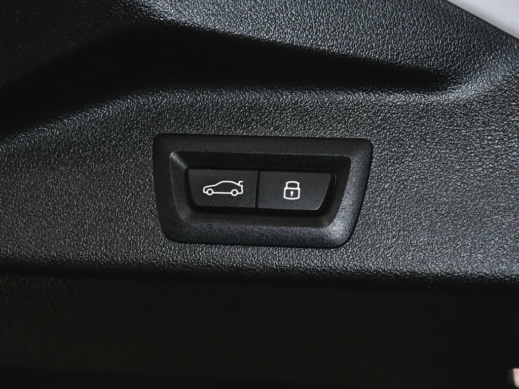Used 2025 BMW X5 M60i w/ Executive Package AWD/4WD image 69
