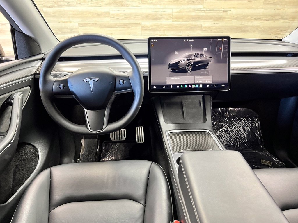 Used 2023 Tesla Model Y Performance AWD/4WD image 2