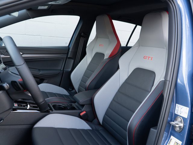 New 2026 Volkswagen GTI SE image 8