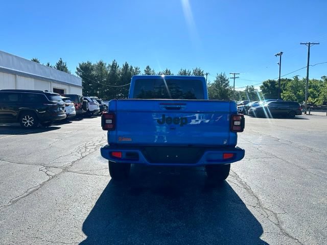 Used 2023 Jeep Gladiator Overland AWD/4WD image 7