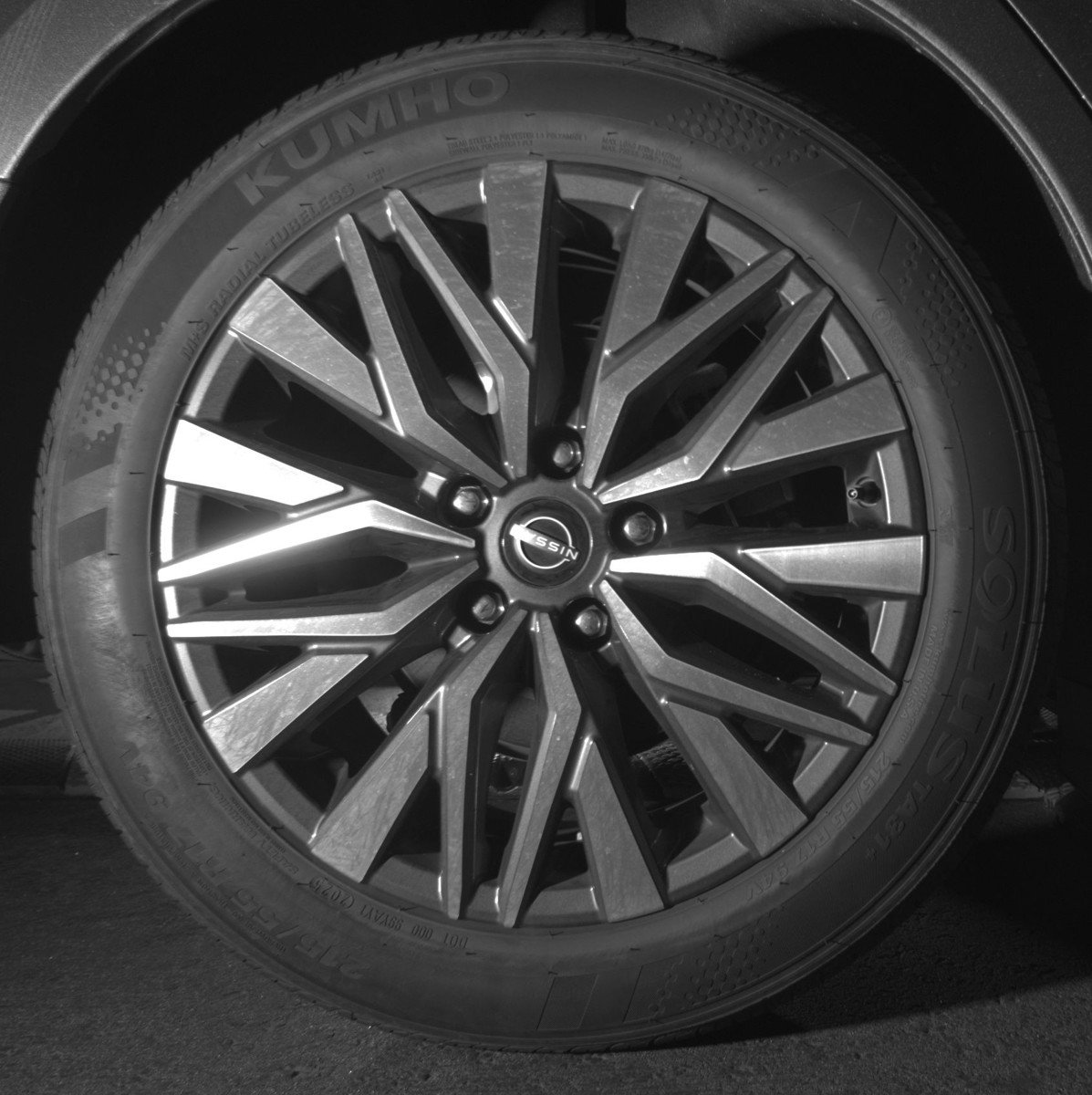 Used 2025 Nissan Altima 2.5 SV image 15