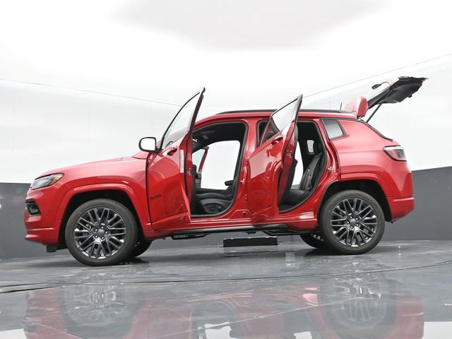 Used 2024 Jeep Compass Limited image 62