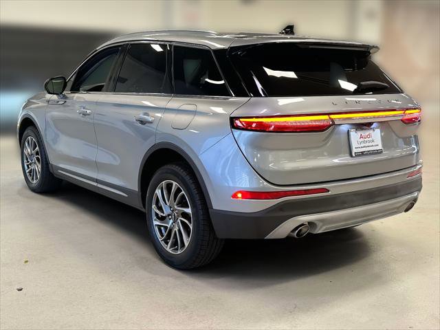 Used 2022 Lincoln Corsair AWD w/ Equipment Group 101A image 6