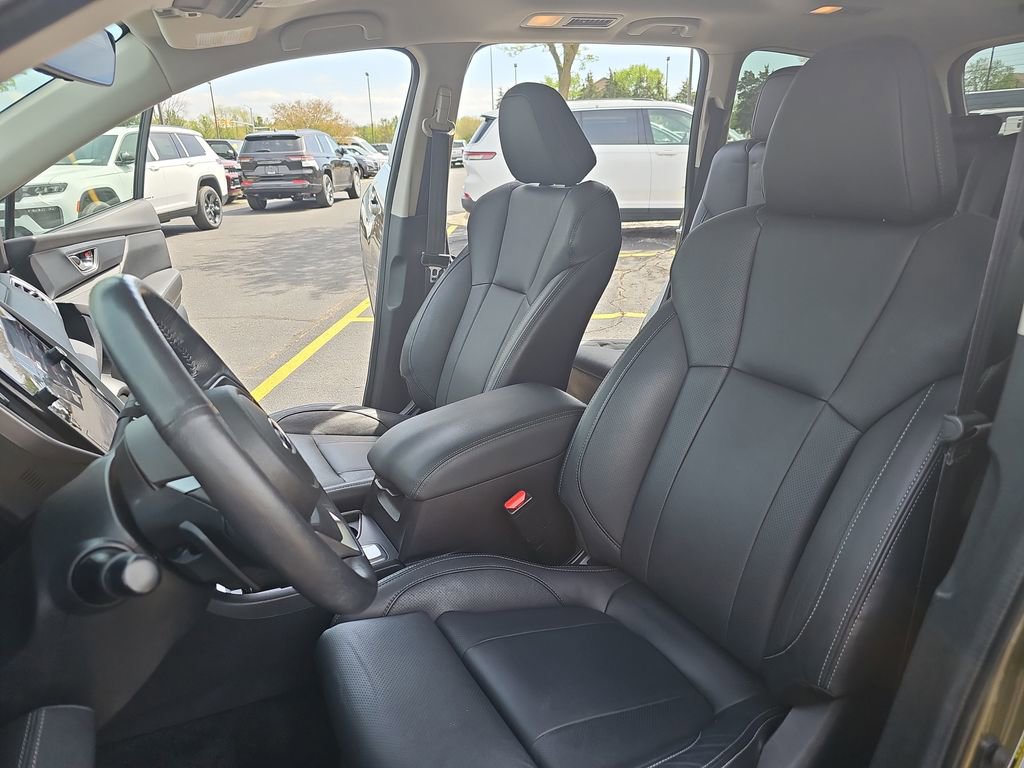 Used 2023 Subaru Ascent Limited AWD/4WD image 17