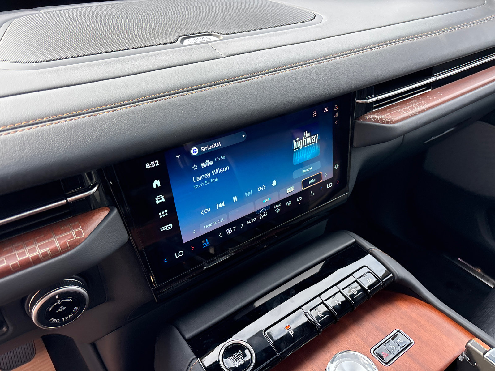 New 2026 Lincoln Navigator L Black Label AWD/4WD image 21