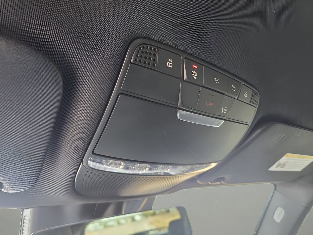 Used 2022 Mercedes-Benz GLC 300 4MATIC image 24