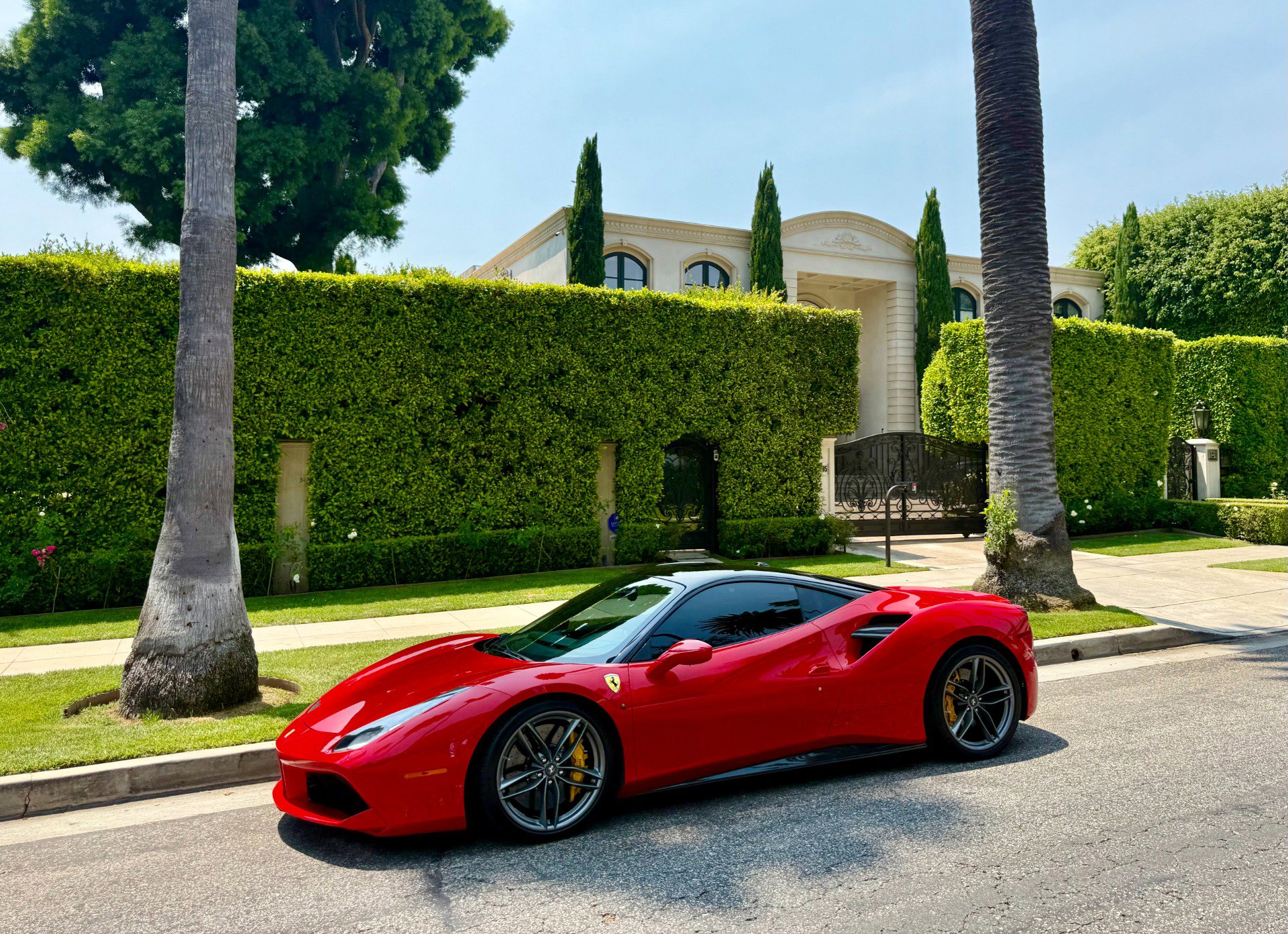 Used 2016 Ferrari 488 GTB image 15