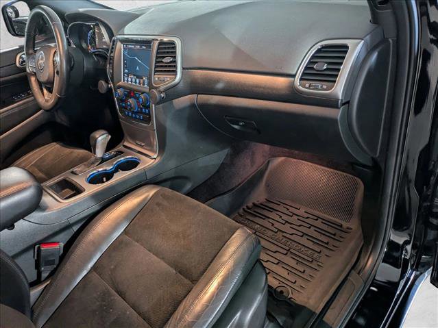 Used 2018 Jeep Grand Cherokee Altitude image 26