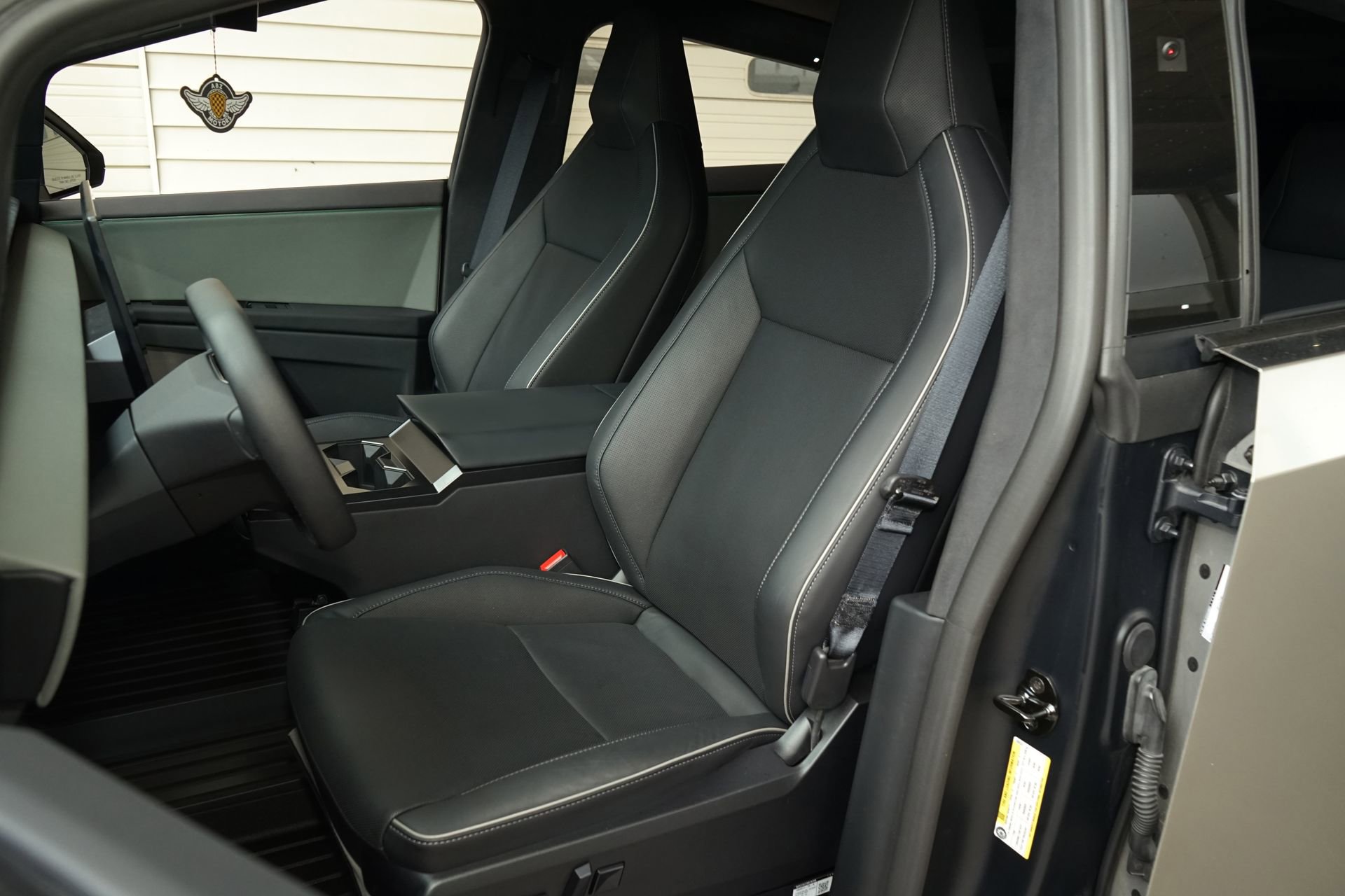 Used 2024 Tesla Cybertruck Cyberbeast image 10