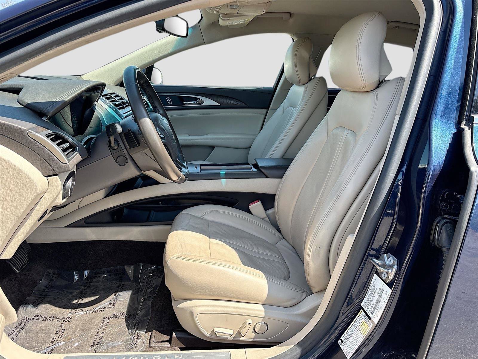 Used 2017 Lincoln MKZ Reserve image 21