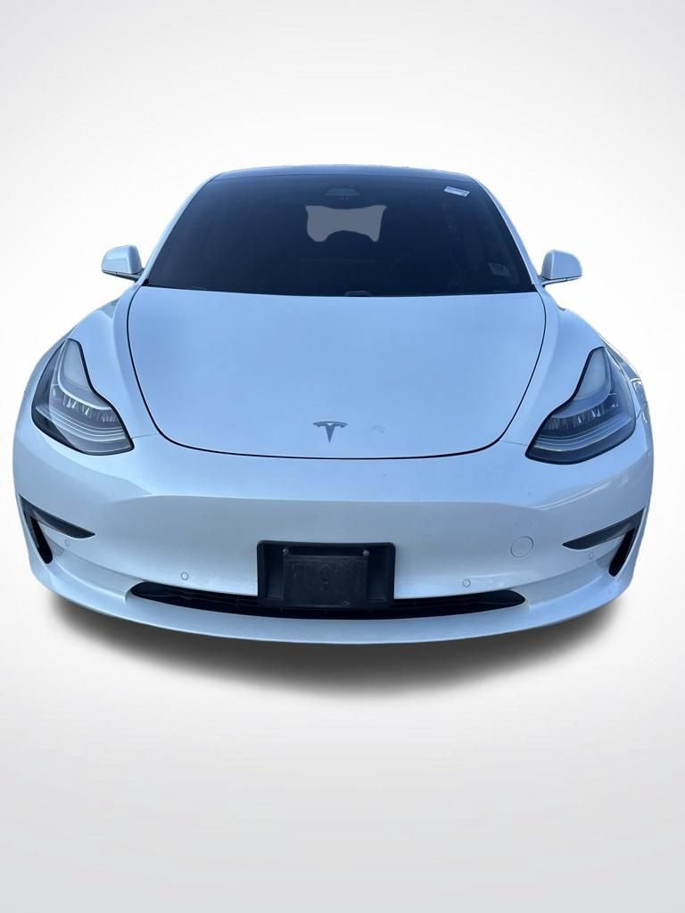 Used 2019 Tesla Model 3 Mid Range RWD image 3