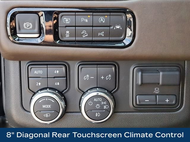 Used 2025 GMC Yukon Denali Ultimate image 9