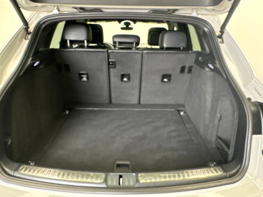 Certified 2023 Porsche Macan AWD/4WD image 22