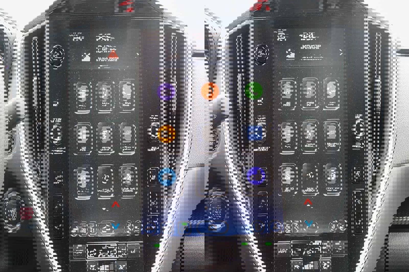 Used 2025 Subaru Crosstrek 2.0i Premium image 14