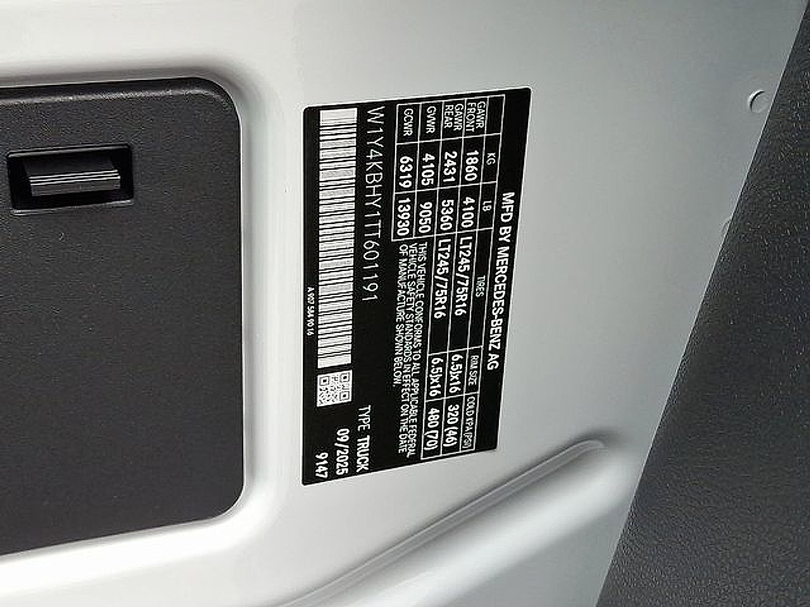 Used 2026 Mercedes-Benz Sprinter 2500 image 27