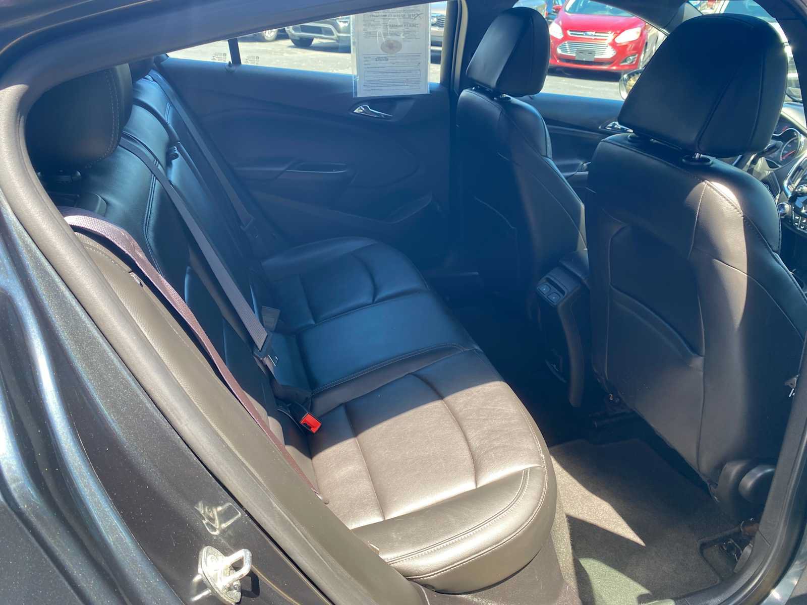 Used 2017 Chevrolet Cruze Premier FWD image 29