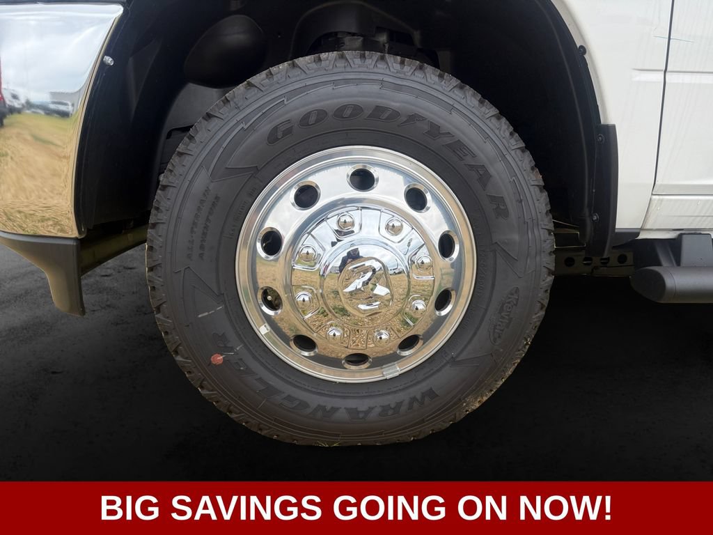 New 2026 RAM 3500 Tradesman w/ Chrome Appearance Group AWD/4WD image 10