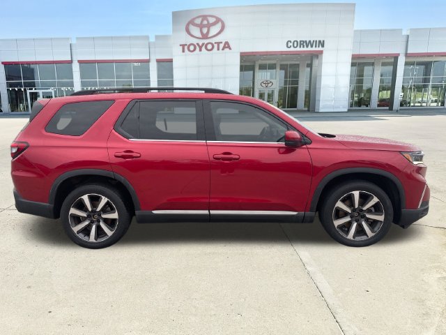 Used 2025 Honda Pilot Touring image 6