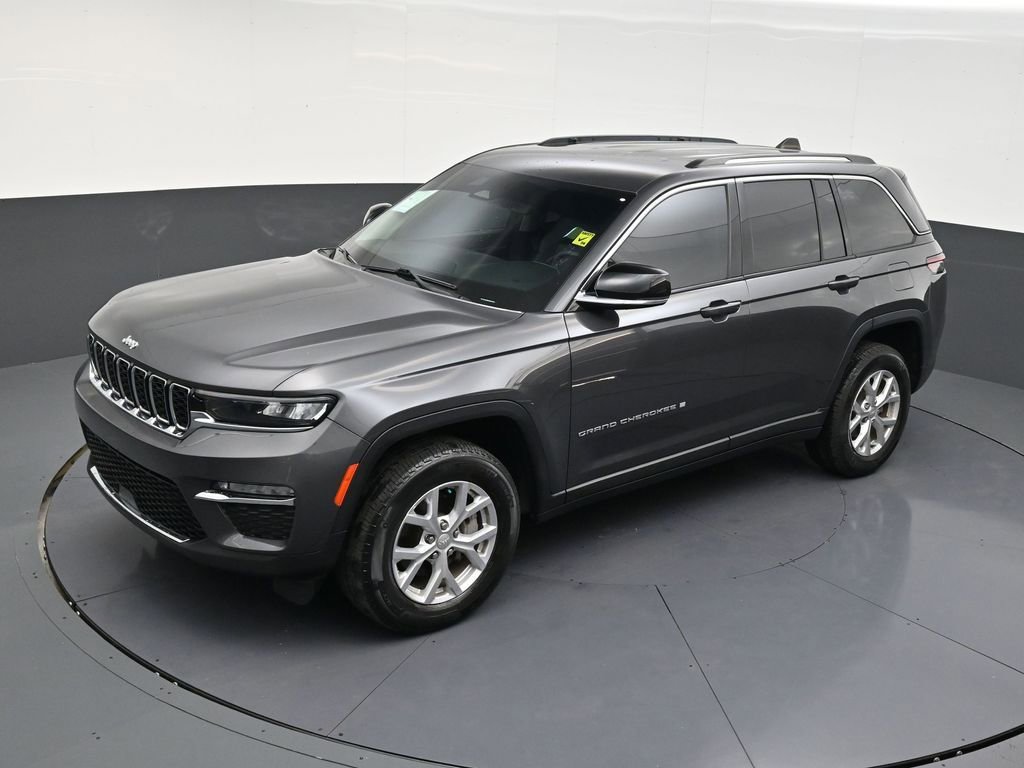 Used 2023 Jeep Grand Cherokee Limited image 12