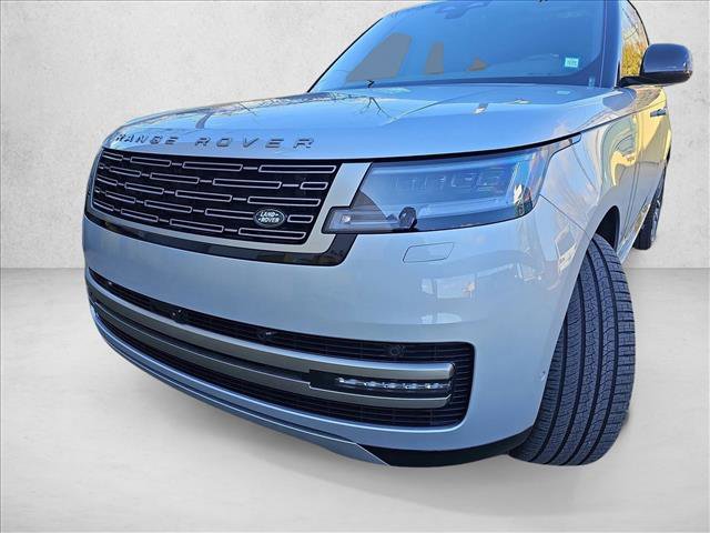 New 2025 Land Rover Range Rover SE image 29