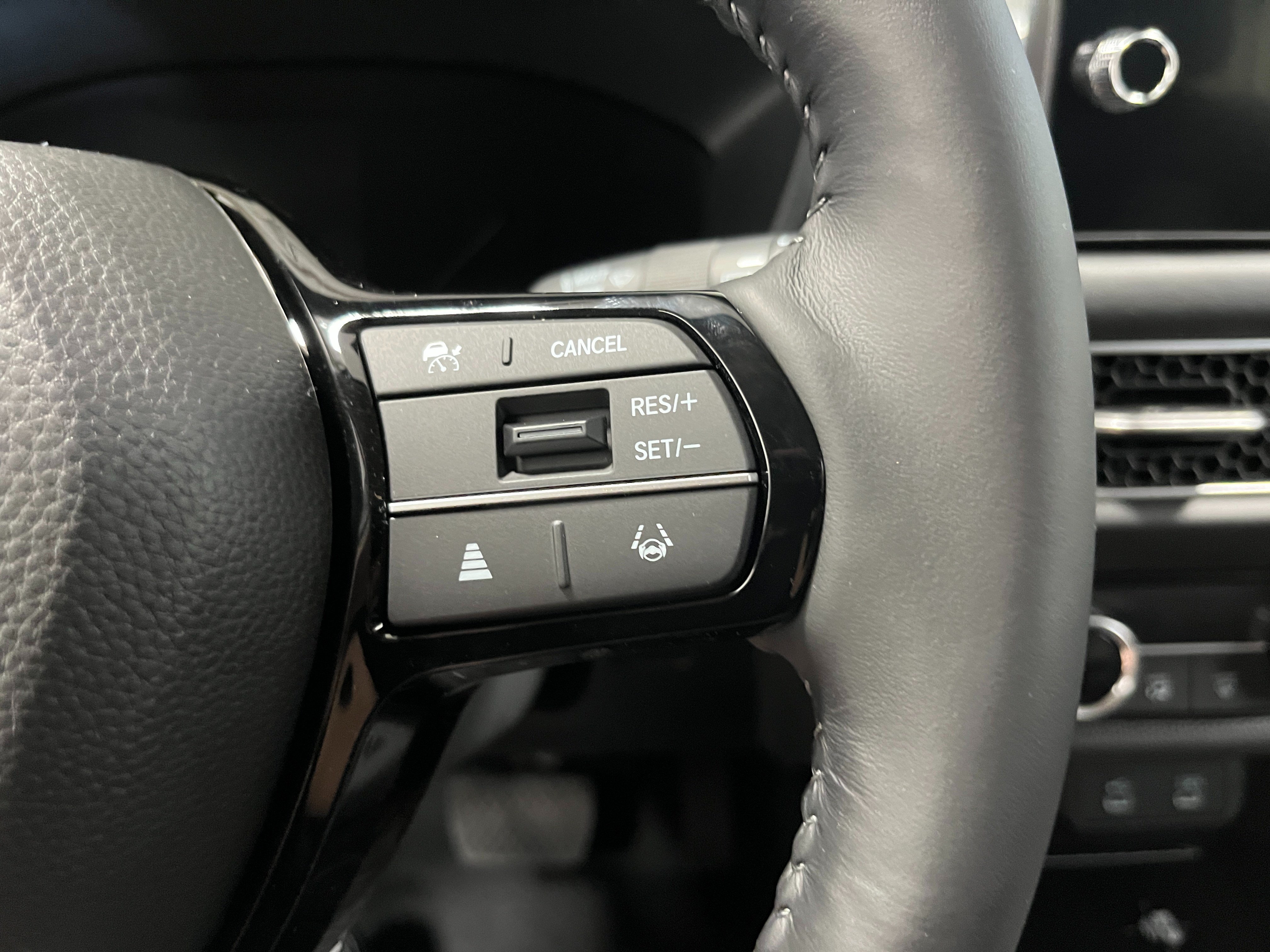 New 2027 Honda HR-V EX-L image 11