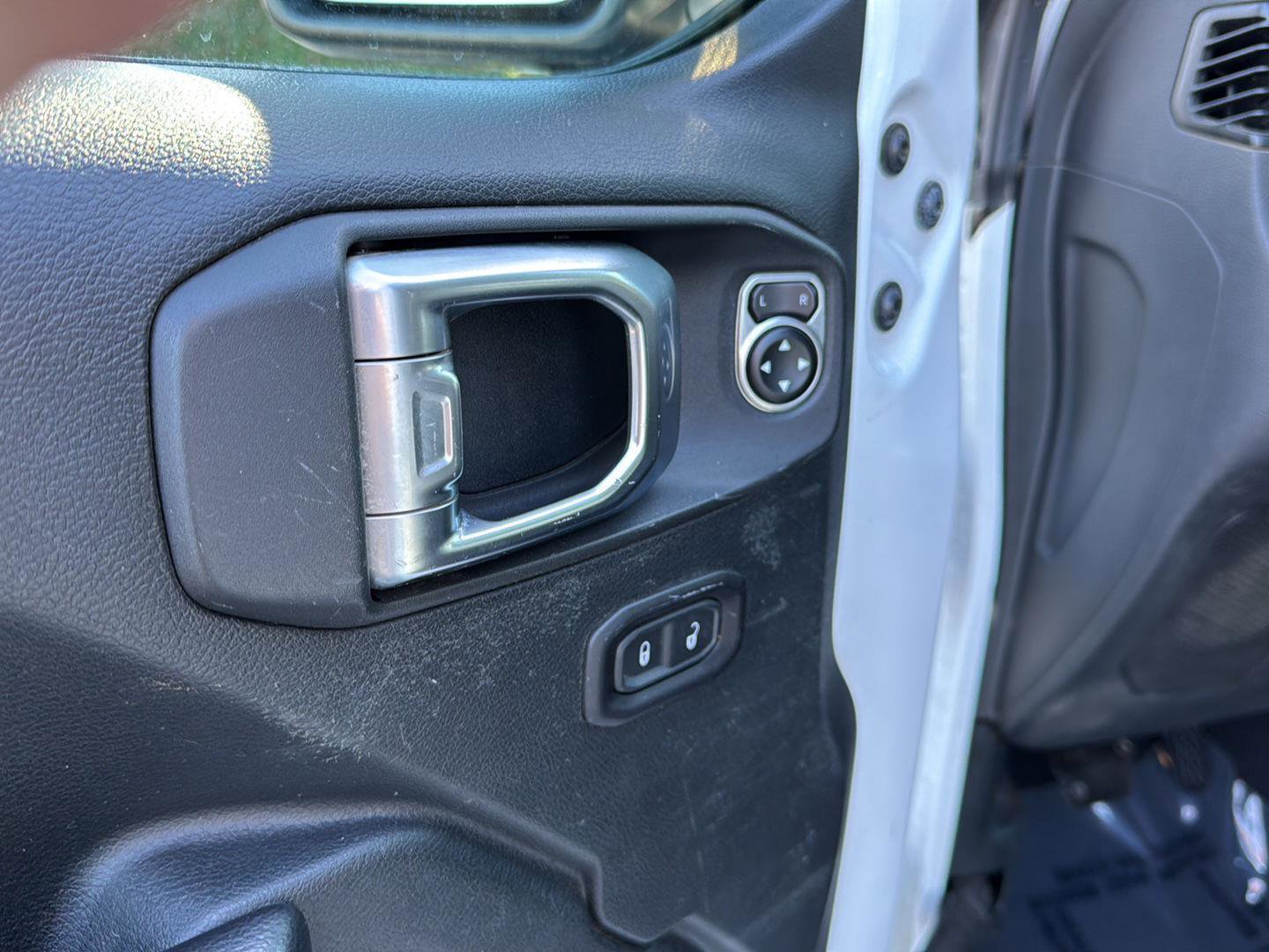 Used 2020 Jeep Gladiator Sport w/ Quick Order Package 24S image 25