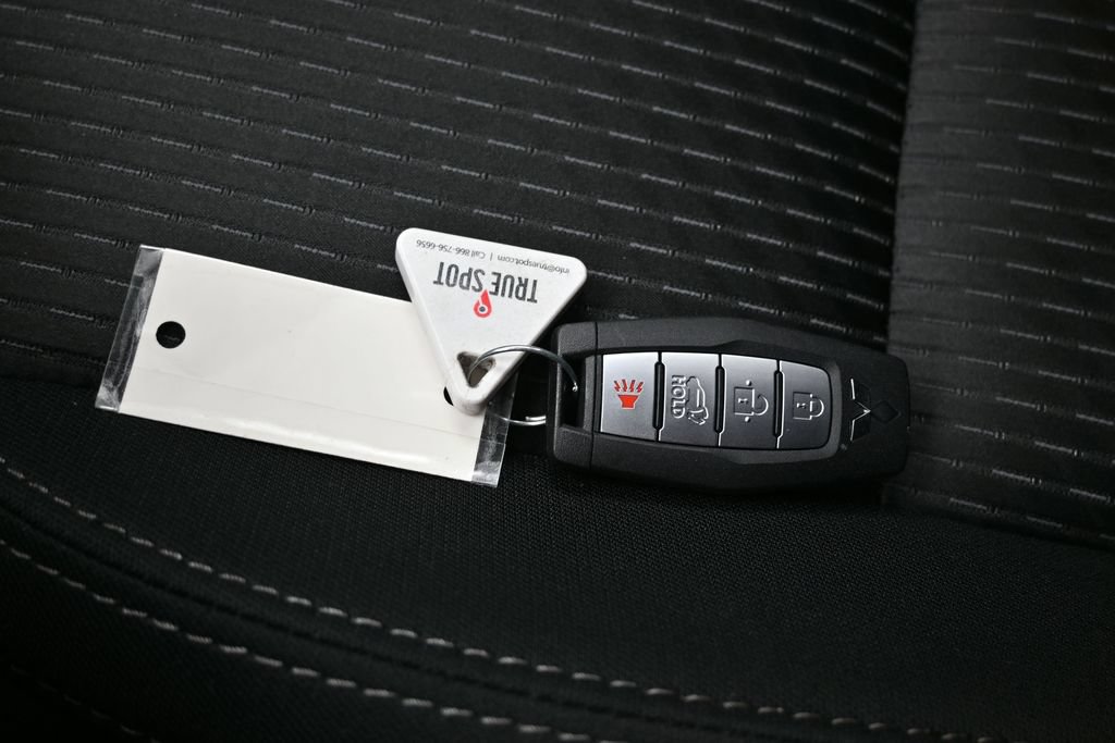 Used 2024 Mitsubishi Outlander ES AWD/4WD image 27