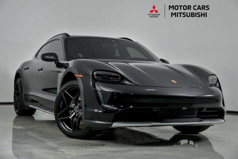 Used 2022 Porsche Taycan 4 Cross Turismo w/ Premium Package AWD/4WD image 1