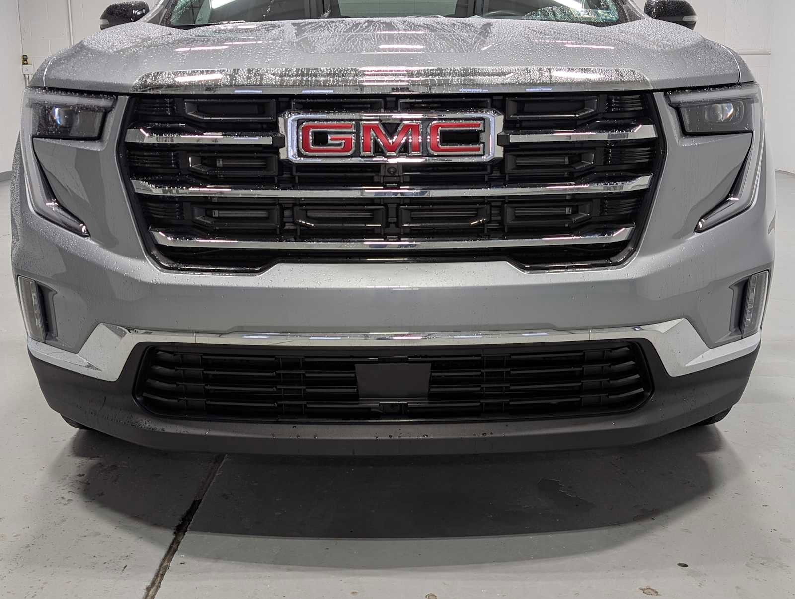 Certified 2024 GMC Acadia Elevation w/ Luxury Package image 2