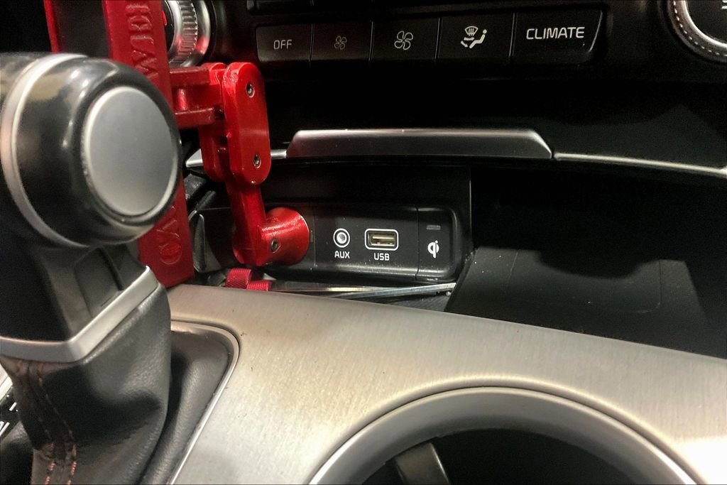 Used 2019 Kia Stinger GT1 image 32