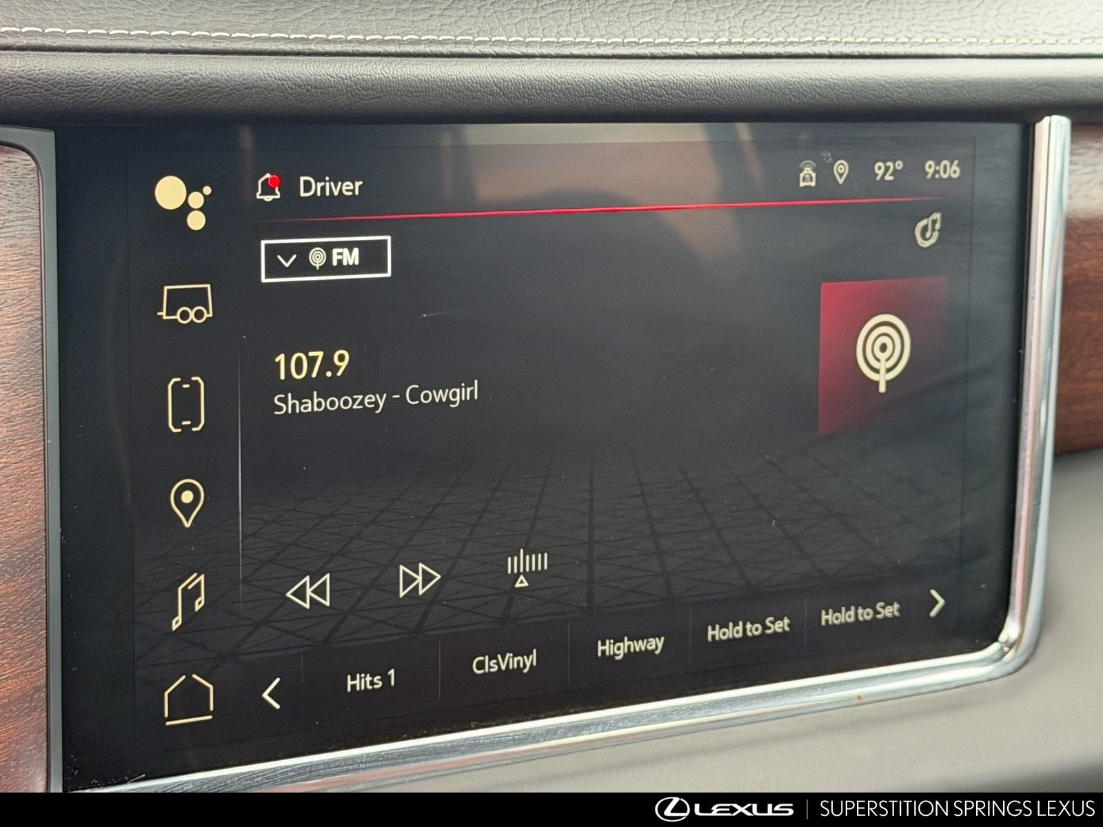 Used 2023 GMC Yukon Denali Ultimate AWD/4WD image 30