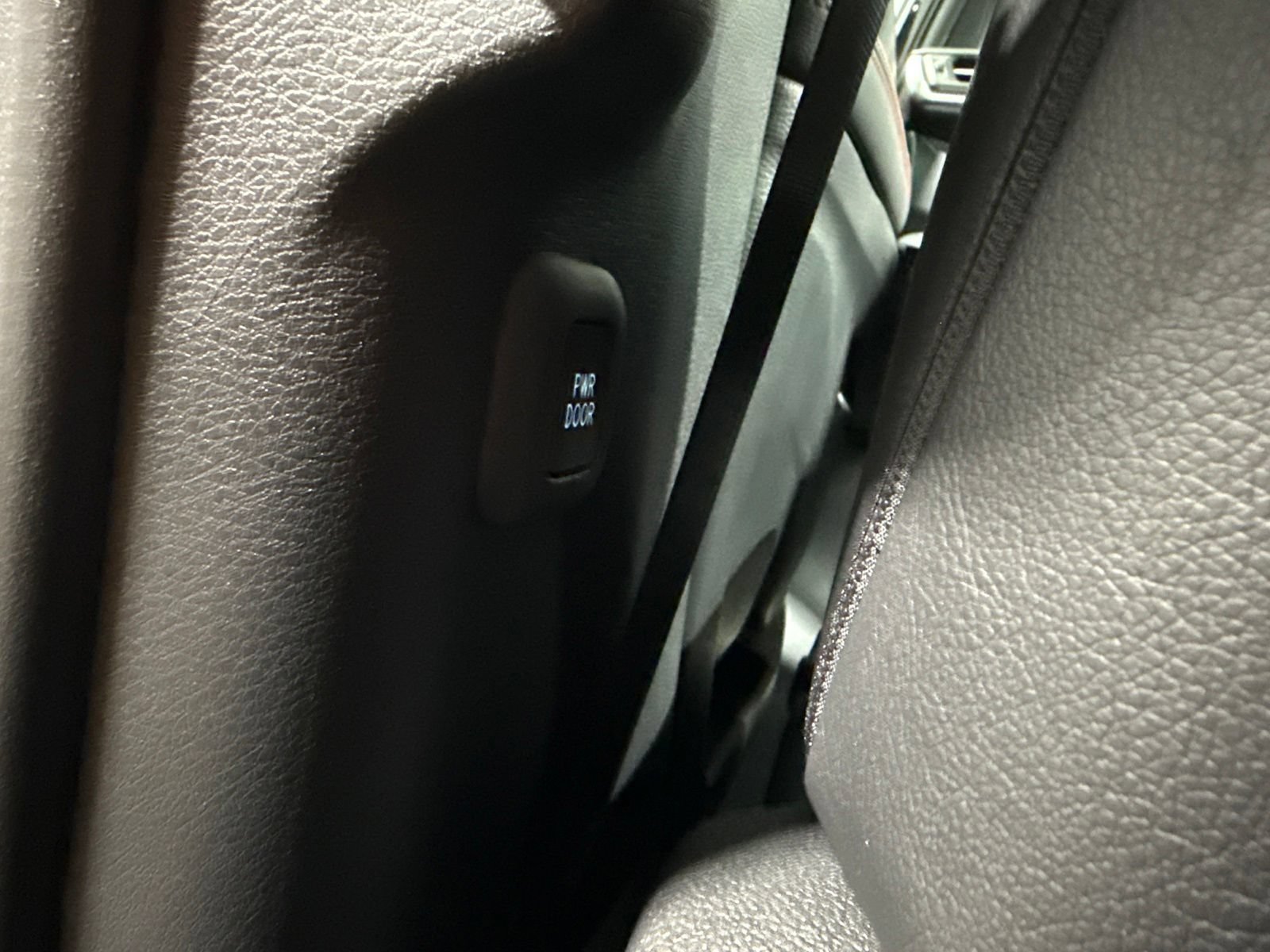 New 2026 Toyota Sienna XSE FWD image 20