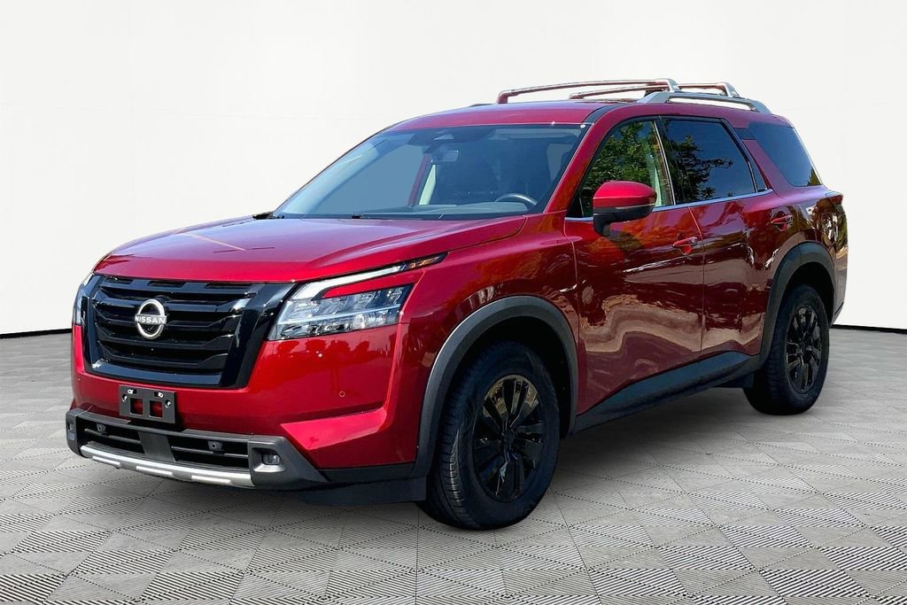 Used 2023 Nissan Pathfinder SL w/ Lighting Package (N92) AWD/4WD image 3