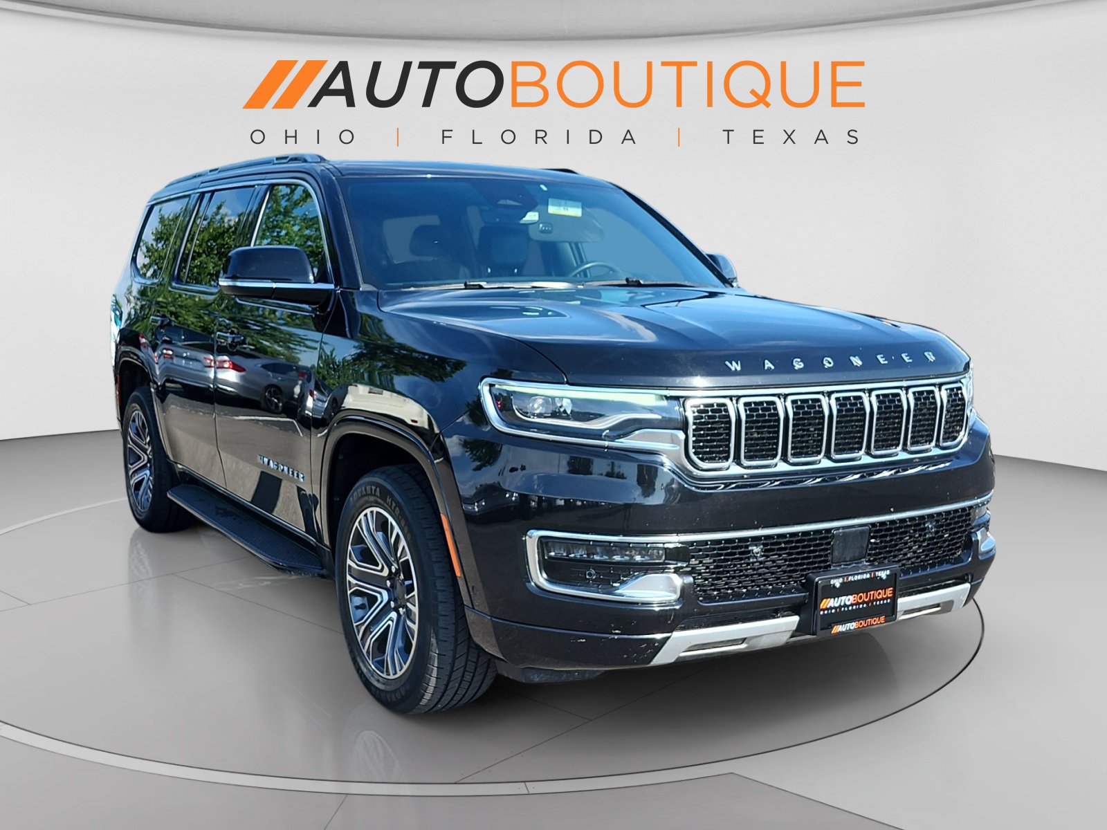 Used 2024 Jeep Wagoneer Series II w/ Flexible Seating Group AWD/4WD image 8