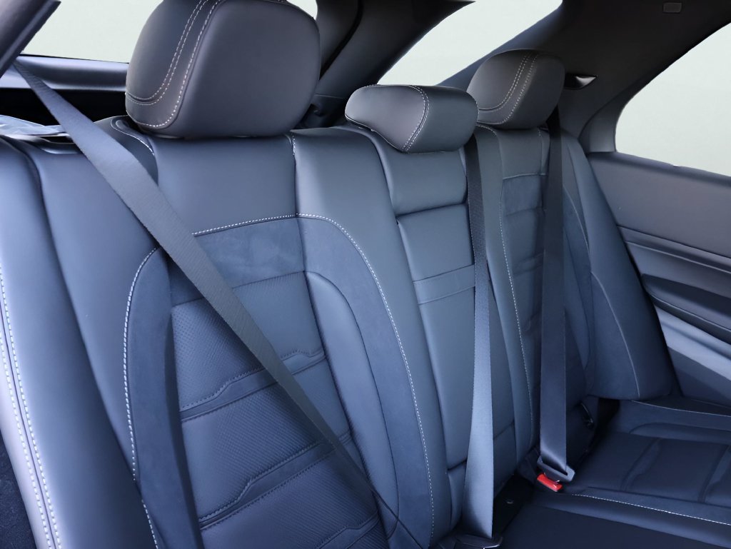 Certified 2026 Mercedes-Benz GLE 53 AMG 4MATIC image 15