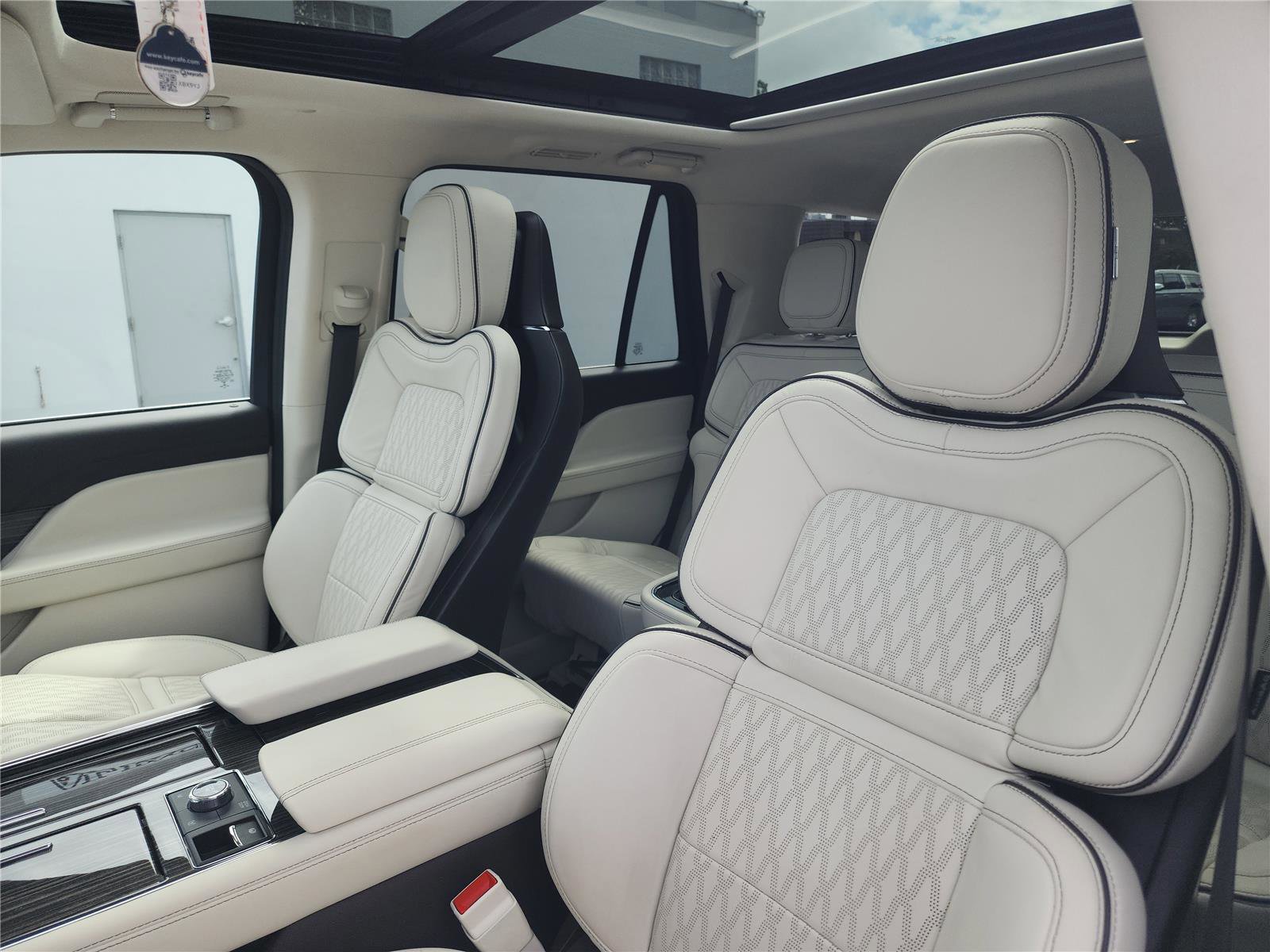 Used 2023 Lincoln Navigator Black Label image 18