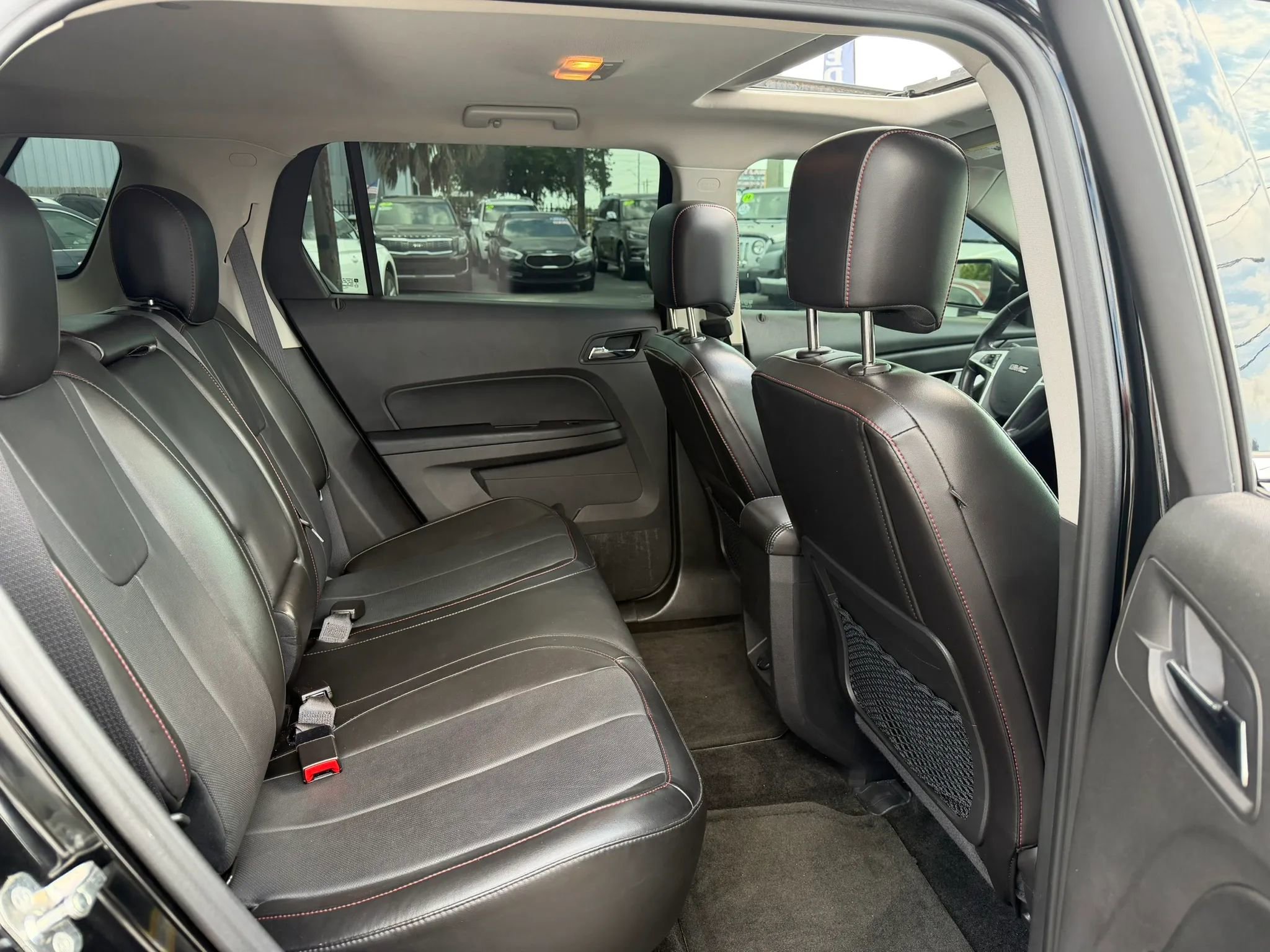 Used 2017 GMC Terrain SLT w/ Open Road Package image 13