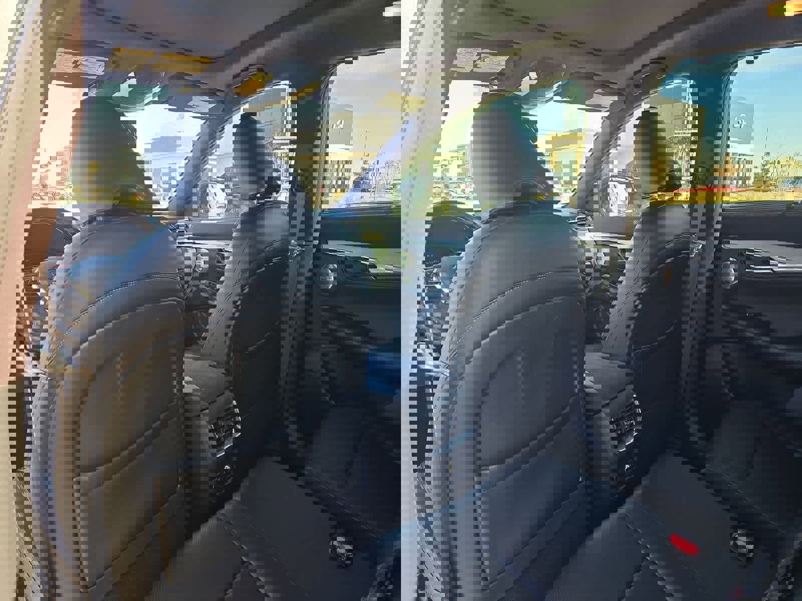 Used 2019 INFINITI QX50 Essential w/ Sensory Package image 18