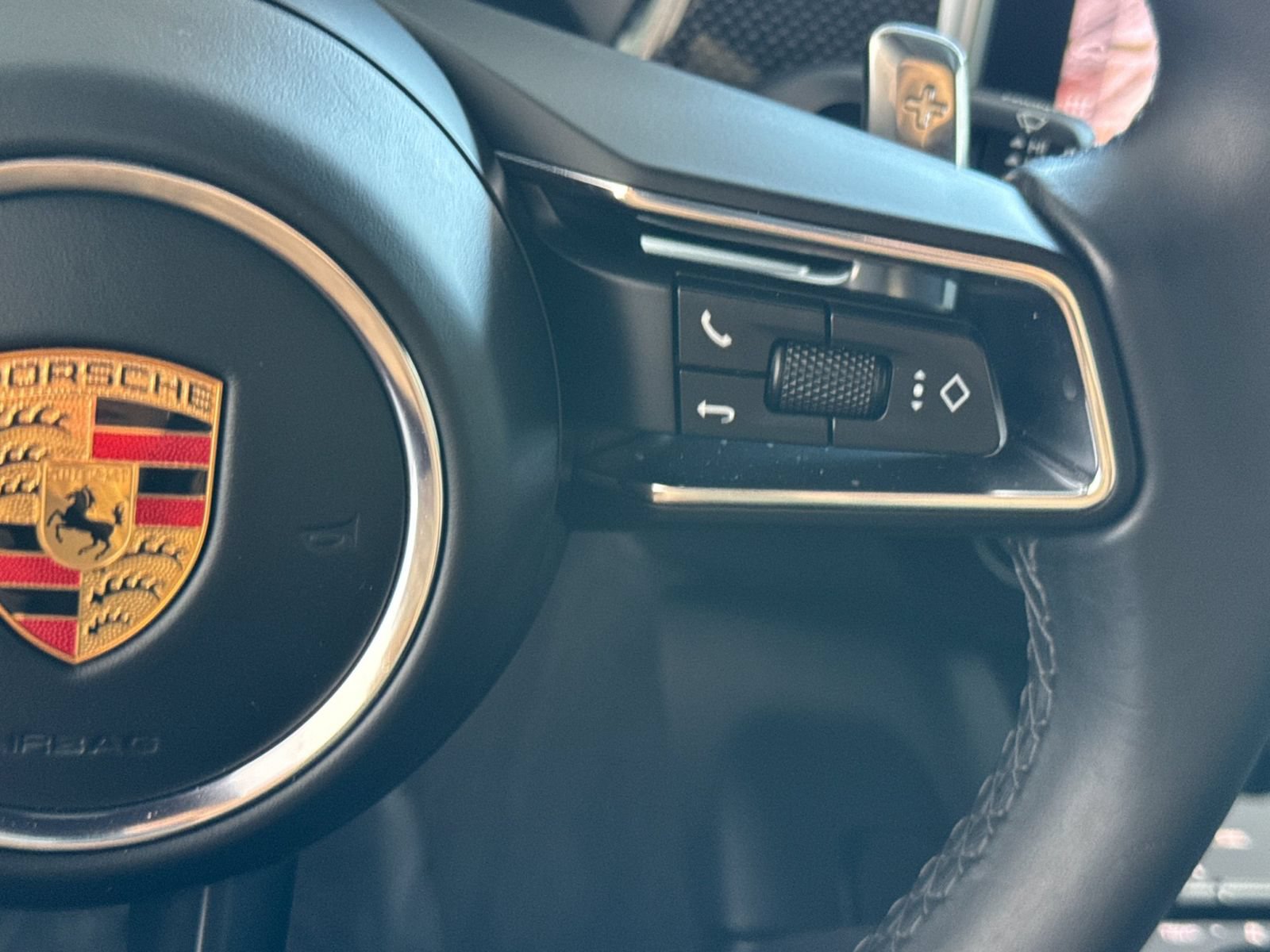 Certified 2024 Porsche Macan GTS AWD/4WD image 29