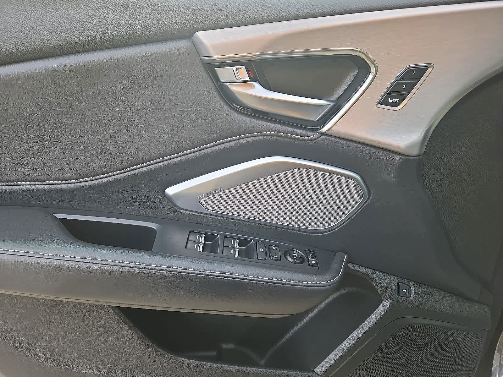 Used 2019 Acura RDX w/Technology Pkg image 14