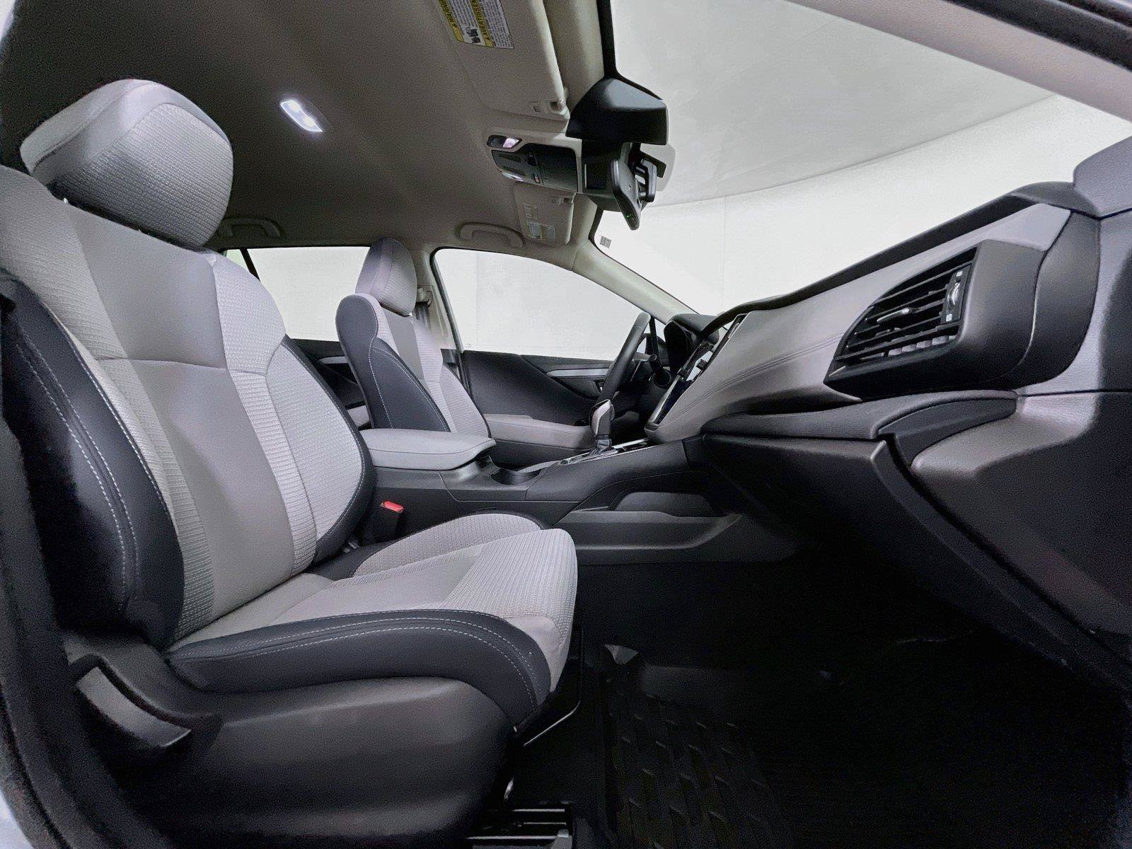 Certified 2025 Subaru Outback Premium w/ Popular Package #1A AWD/4WD image 30