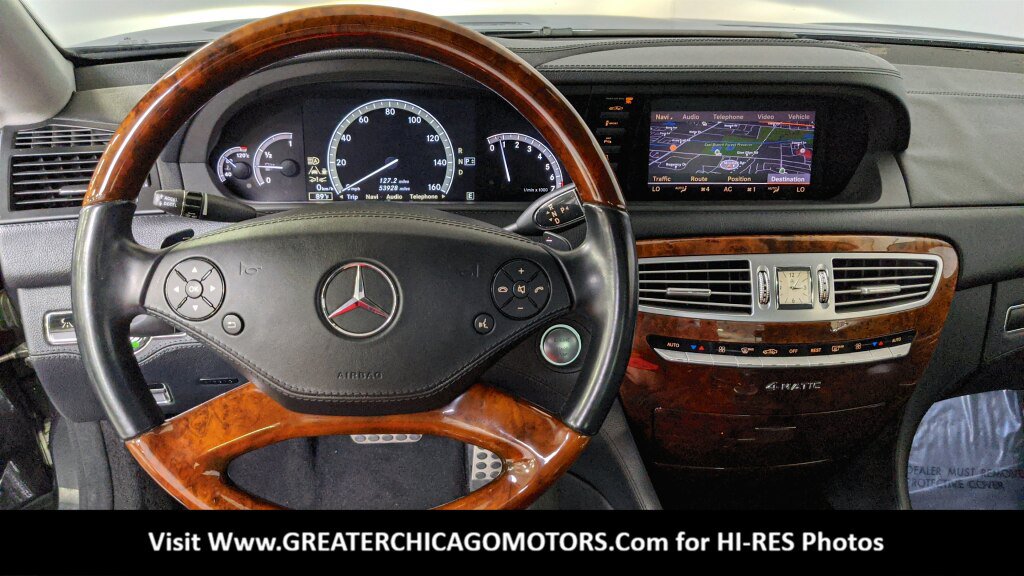 Used 2011 Mercedes-Benz CL 550 4MATIC image 23