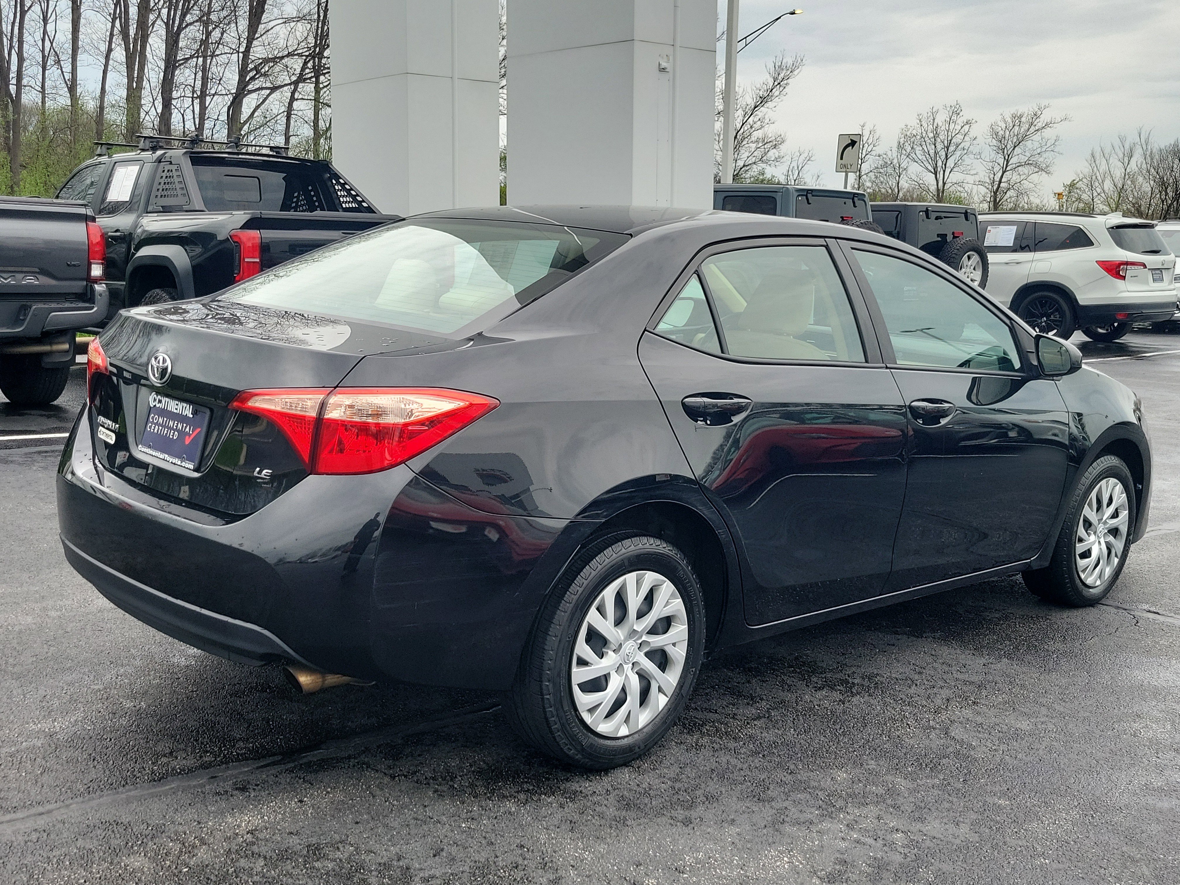 Used 2017 Toyota Corolla LE w/ Carpet Mat Package (TMS) image 5