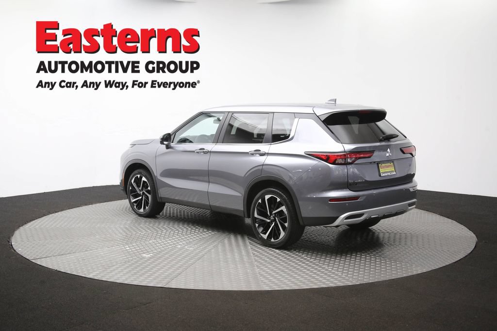 Used 2024 Mitsubishi Outlander SE AWD/4WD image 64