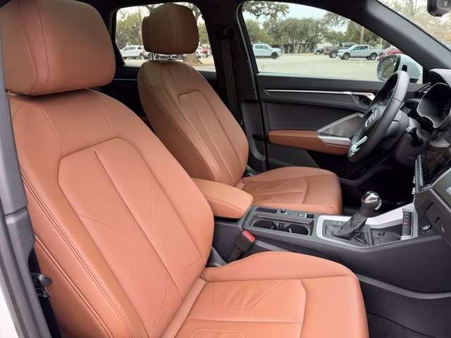 Used 2024 Audi Q3 2.0T Premium Plus image 12