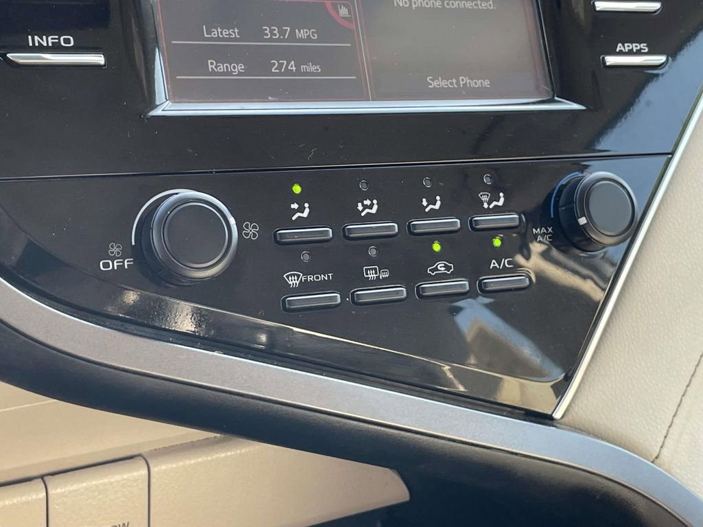 Used 2018 Toyota Camry LE w/ Convenience Package FWD image 34